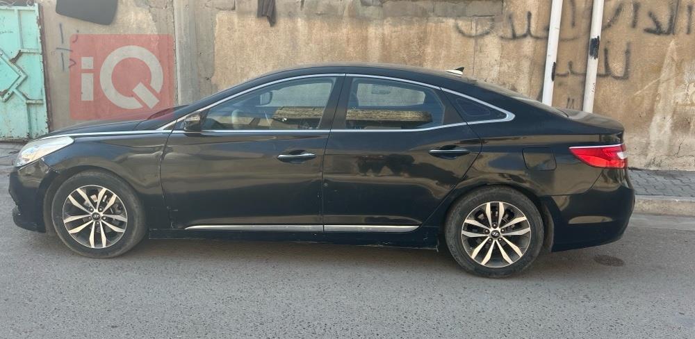 هیۆندای ازێرا